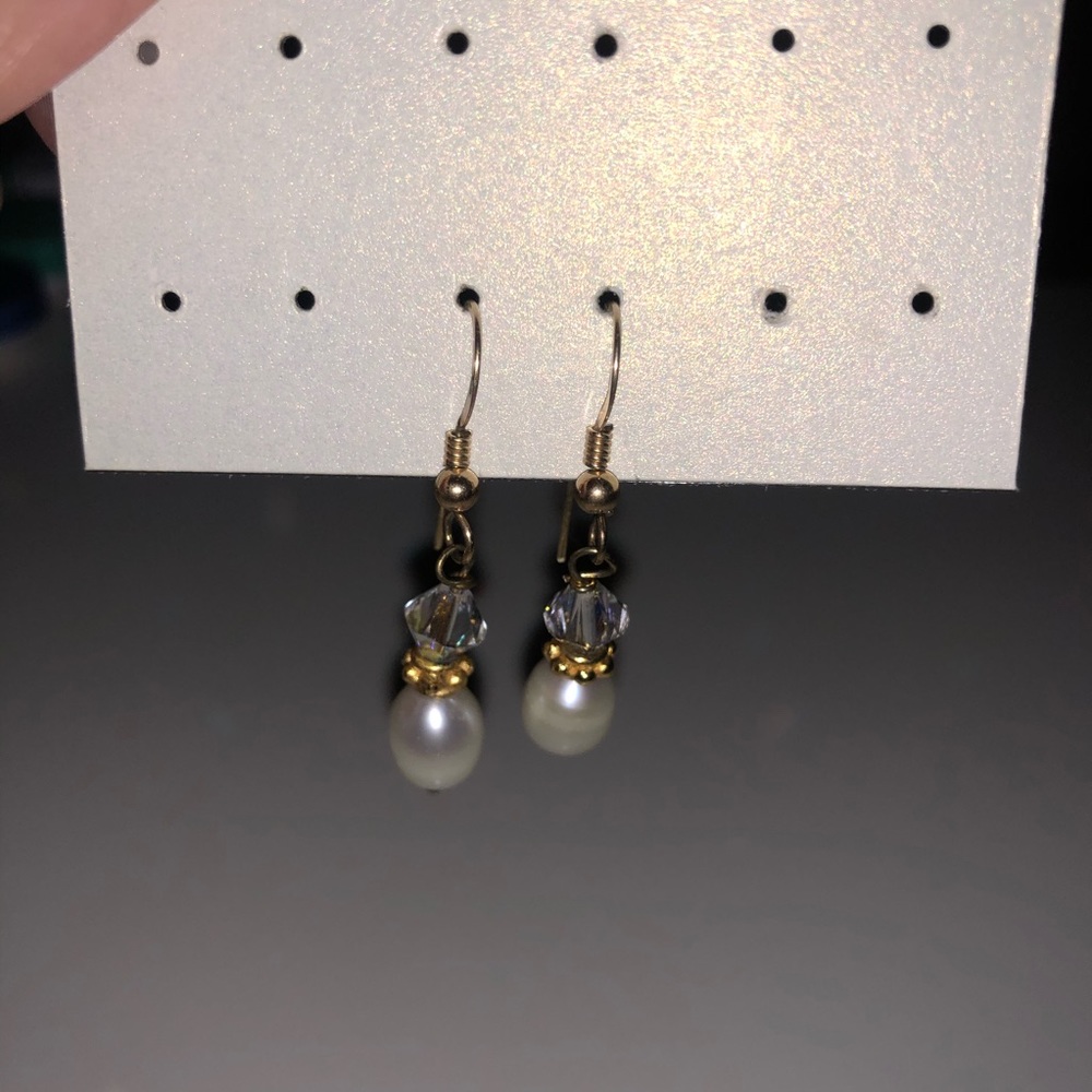 Dangle earrings